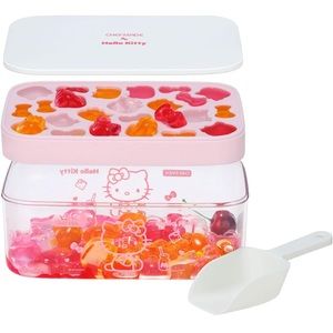 RARE SOLD OUT! HELLO KITTY 💕 ChefMade Ice Cubes & Storage